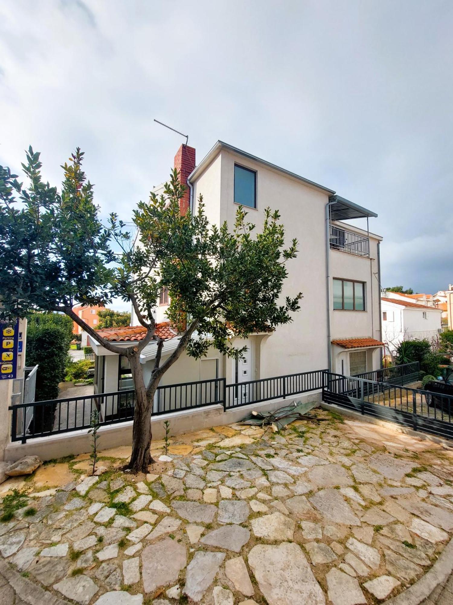 Apartmani Markoc Vodice Buitenkant foto